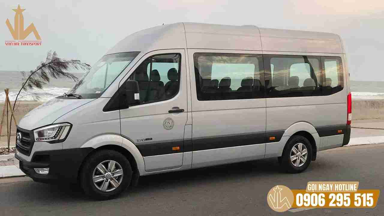 Dịch vụ xe 16 chỗ Ford Transit đem đến chuyến đi thoải mái