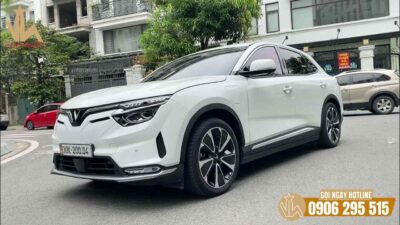 Cho thuê xe 4 chỗ Vinfast VF8 theo tháng
