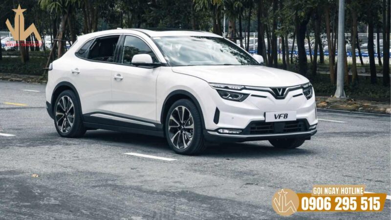 Cho thuê xe 4 chỗ Vinfast VF8 theo tháng