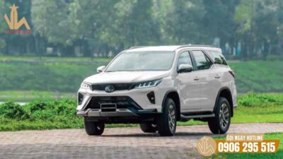 Cho thuê xe 7 chỗ Toyota Fortuner theo tháng