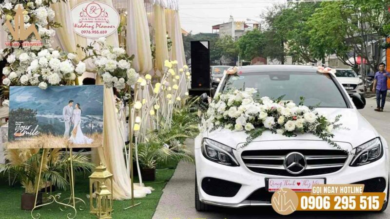 Cho thuê xe cưới Mercedes C300