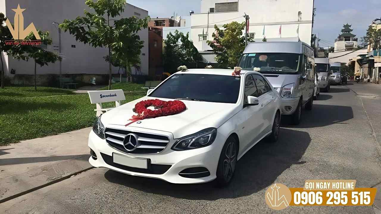 Vân Hải cho thuê xe cưới Mercedes E250 uy tín nhất