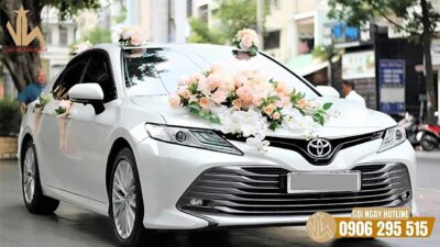 Cho thuê xe cưới Toyota Camry