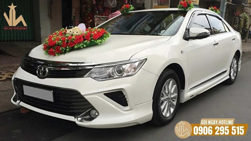 Cho thuê xe cưới Toyota Camry