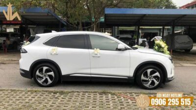 Cho thuê xe cưới Vinfast VF8
