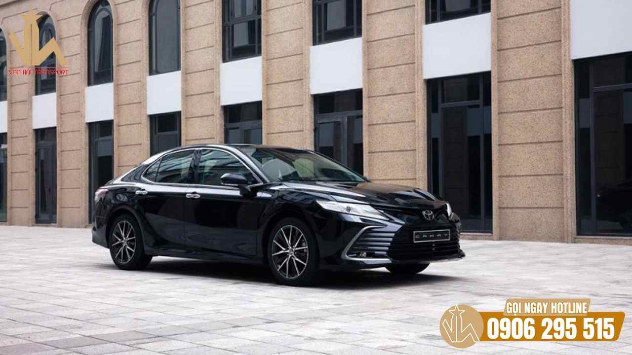 Dịch vụ thuê xe 4 chỗ Camry tại quận Hoàn Kiếm có mức giá rẻ