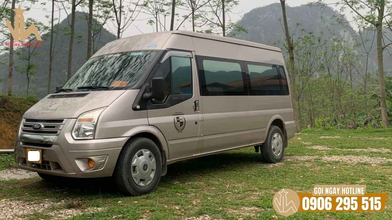 Thuê xe 16 chỗ Transit tại Thanh Xuân giá phải chăng