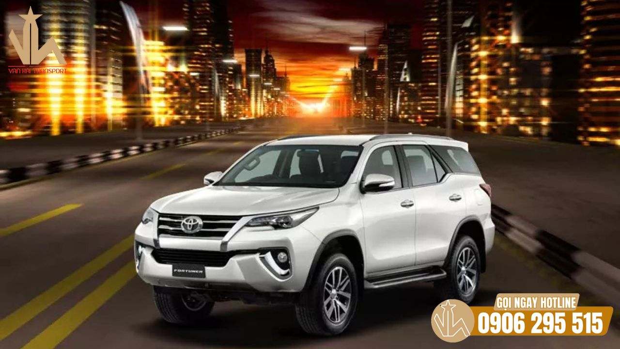 Cho thuê xe du lịch tại Long Biên giá rẻ