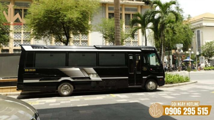 Dịch vụ thuê xe 22 chỗ Fuso phù hợp với đoàn 15 - 20 người