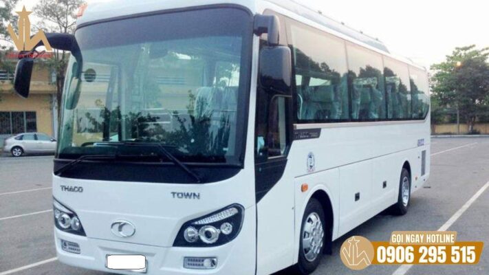 Vân Hải thuê xe du lịch hà nội 35 chỗ Huyndai Aero Town giá rẻ