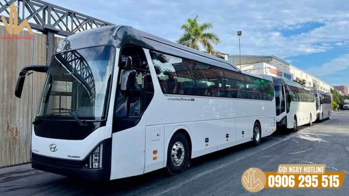 Tiện nghi và giá rẻ với xe Hyundai Universe