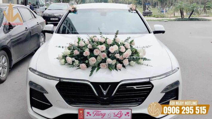 Xe cưới VinFast hiện đại, tạo điểm nhấn cho ngày vu quy