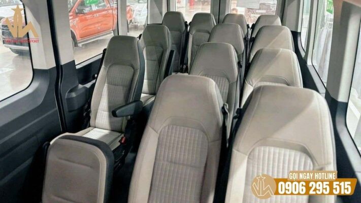Thuê xe có lái giúp đoàn chủ động trong hành trình
