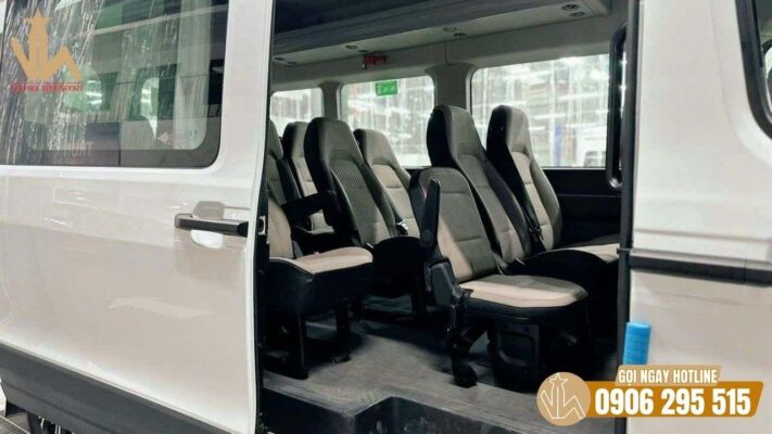 Thuê xe 16 chỗ phù hợp với đoàn có hành lý cơ bản