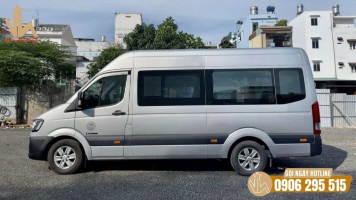 Thuê xe 16 chỗ giúp đoàn đông di chuyển chủ động